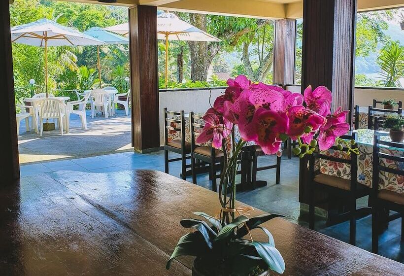 هتل Pousada Três Coqueiros