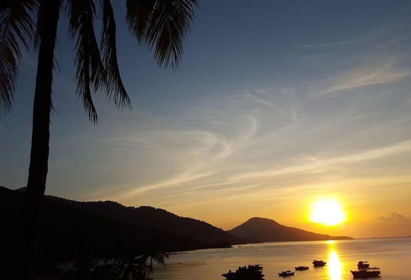 هتل Pousada Três Coqueiros