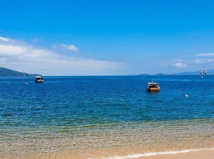 هتل Pousada Três Coqueiros