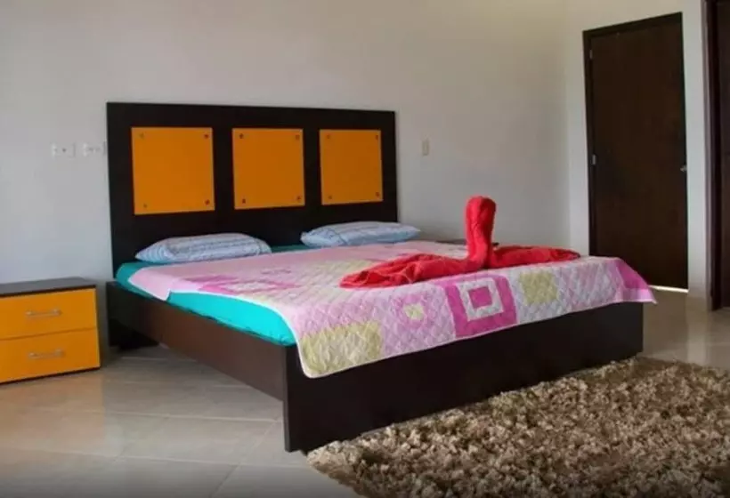 ホテル Summun Suites Calima Lake