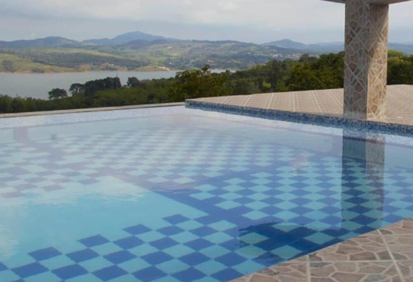 Hotelli Summun Suites Calima Lake