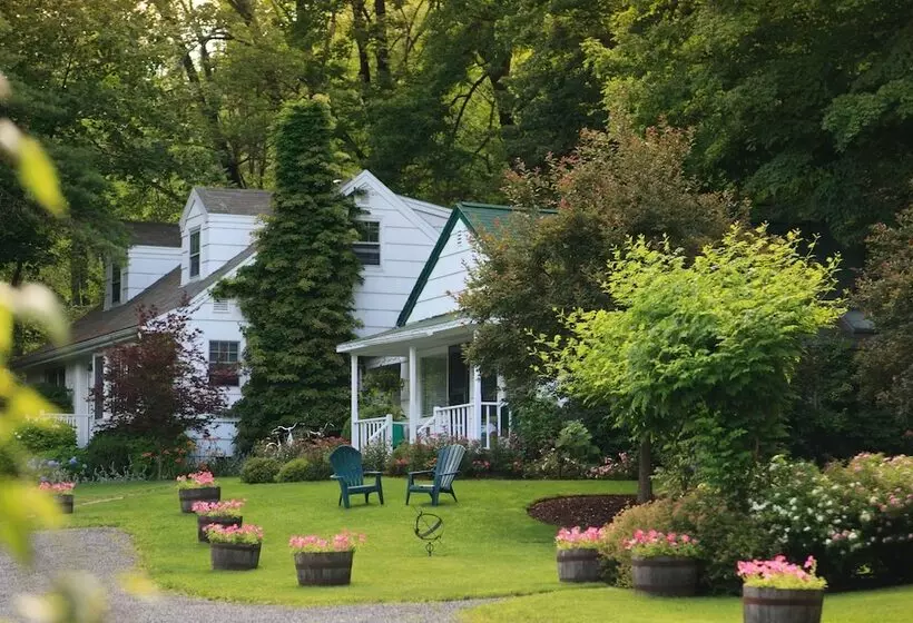 Hotelli The Woodstock Inn On The Millstream