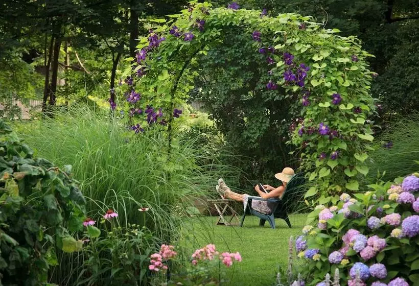 Hotelli The Woodstock Inn On The Millstream