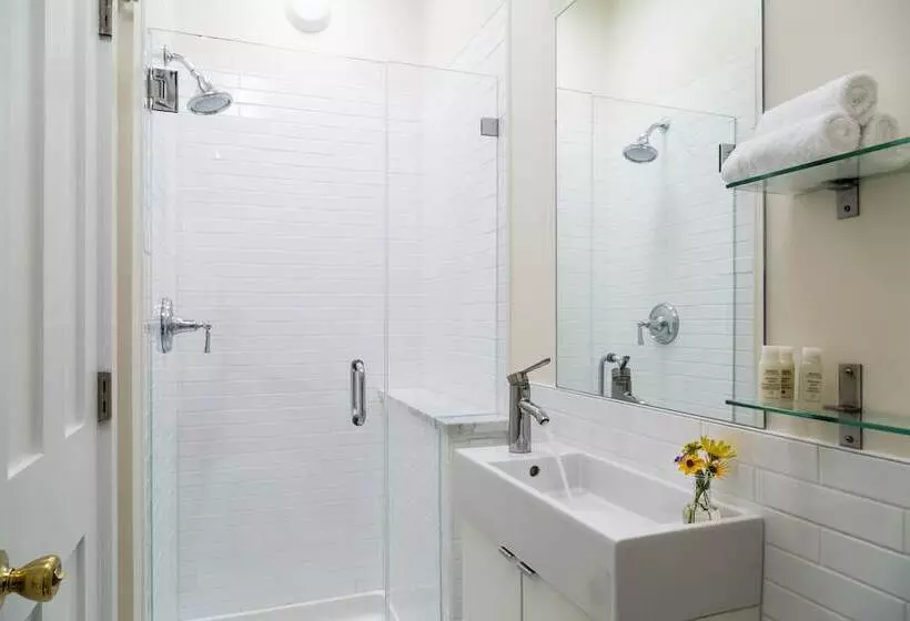 Hotelli The Woodstock Inn On The Millstream