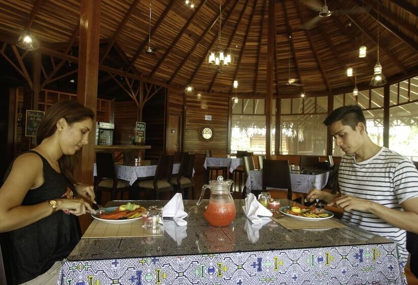 هتل Uni Rao Centro Ecológico