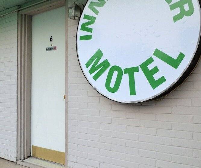 Innkeeper Motel