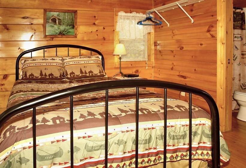 Jon S Pond On Cosby Creek 2 Bedrooms, 2 Baths, Sleeps 6 Cabin By Redawning