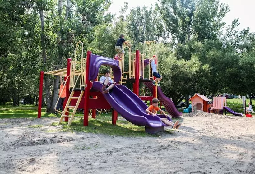 Lake Avenue Rv Resort