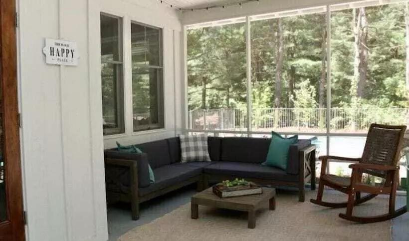 Lake Trail Treehouse