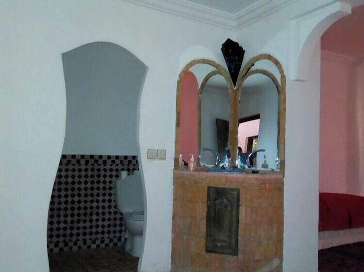 פנסיון Auberge Tissadrine