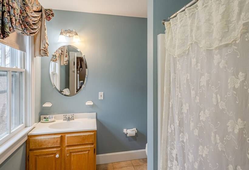 پانسیون Dodge Cottage