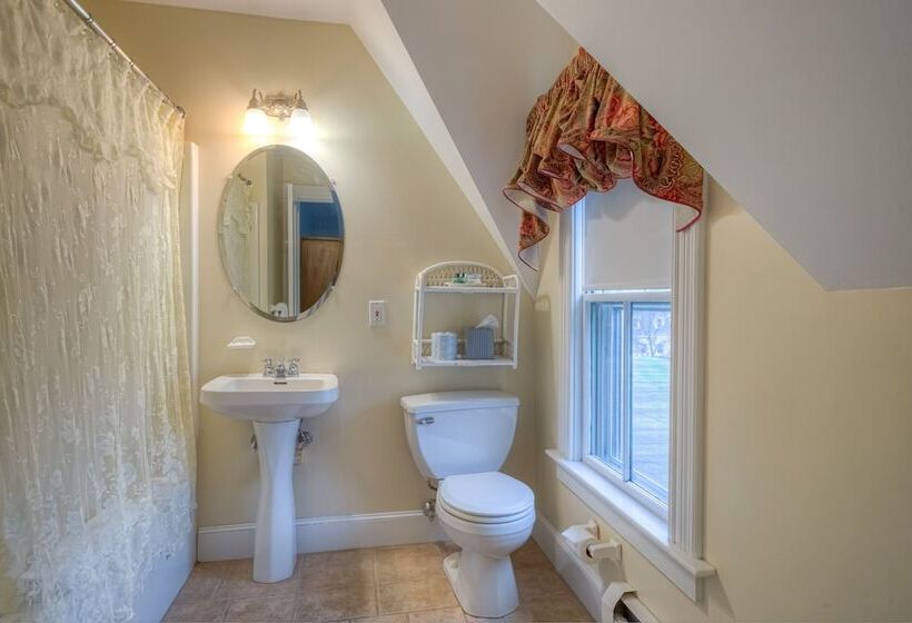 پانسیون Dodge Cottage