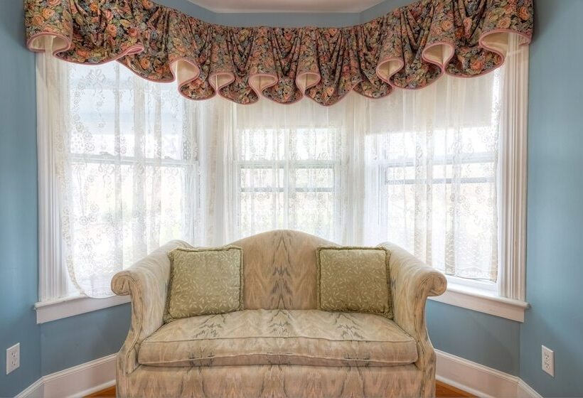 پانسیون Dodge Cottage