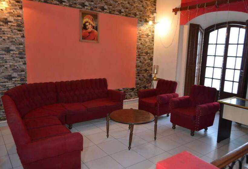 پانسیون Mandragora Hostel