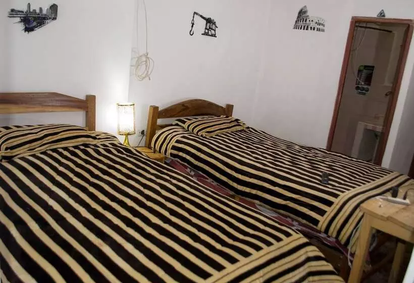 پانسیون Mandragora Hostel