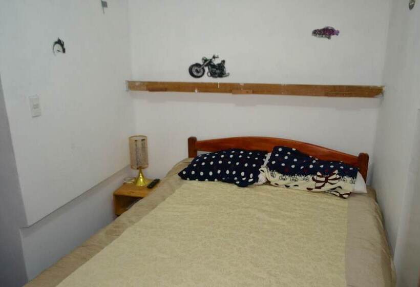 پانسیون Mandragora Hostel