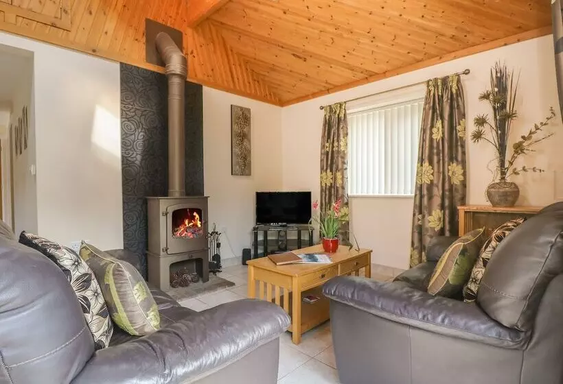 Suntrap Hideaway