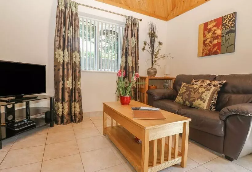 Suntrap Hideaway