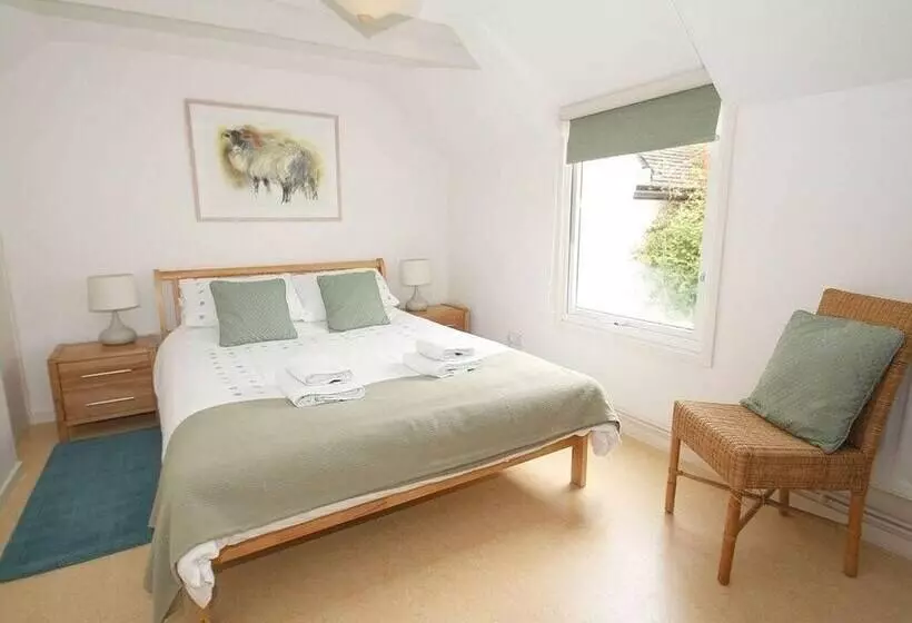 White Duck Cottage