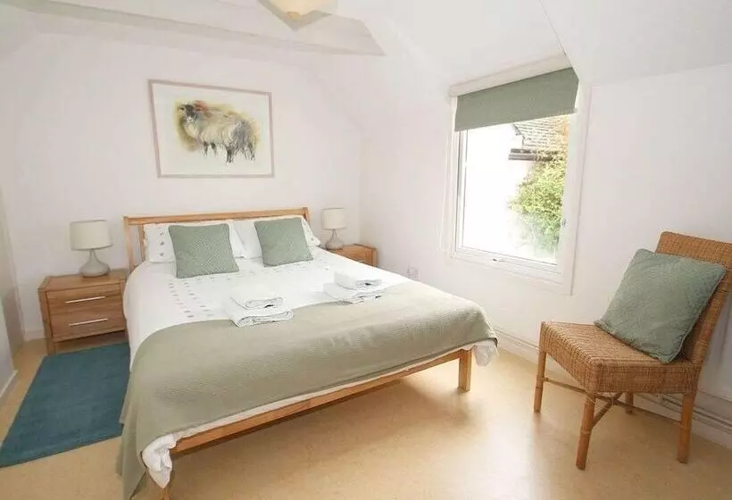 White Duck Cottage