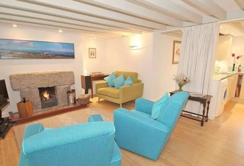 White Duck Cottage