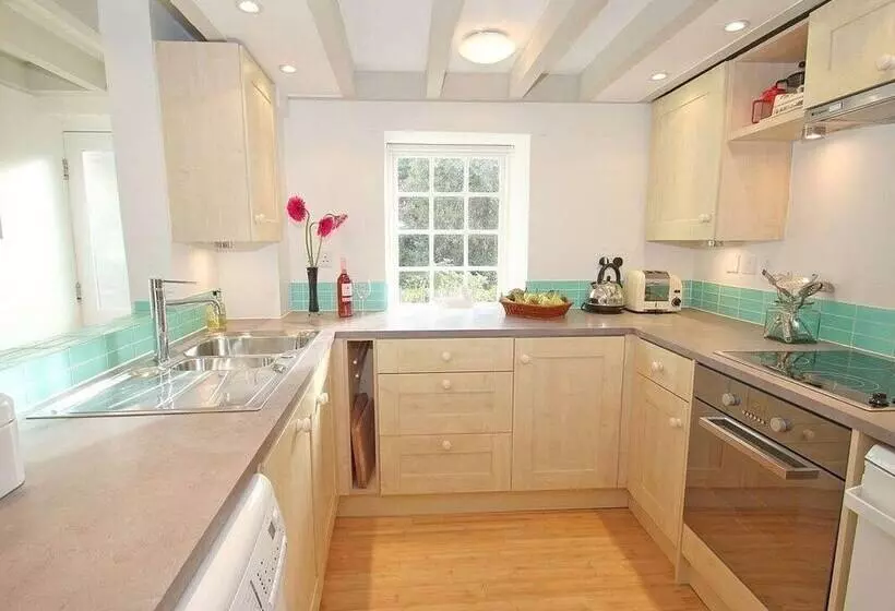 White Duck Cottage