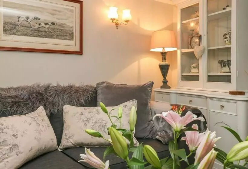 Grange Cottage