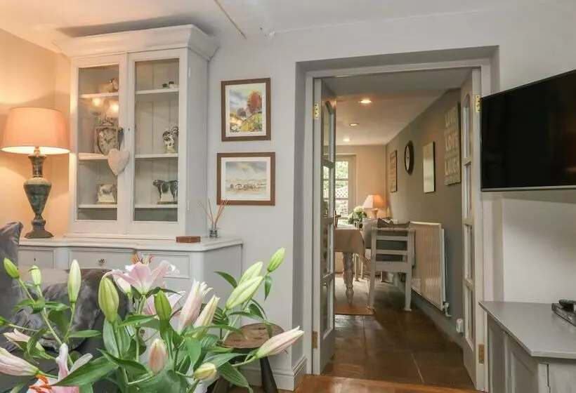 Grange Cottage