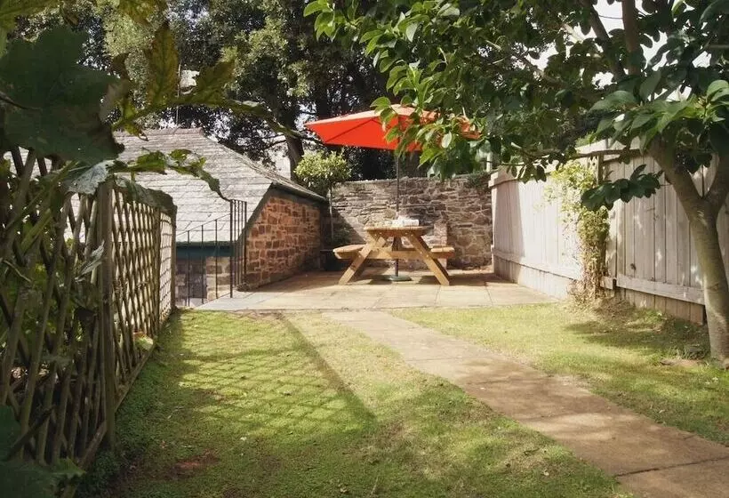Grooms Cottage