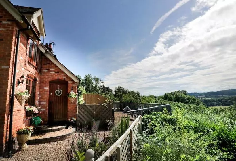 Hillview Cottage