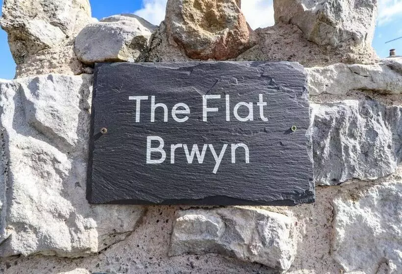 The Flat At Brwyn