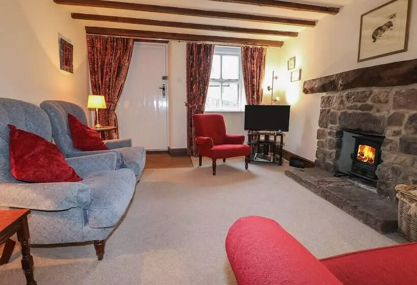 Walton Cottage
