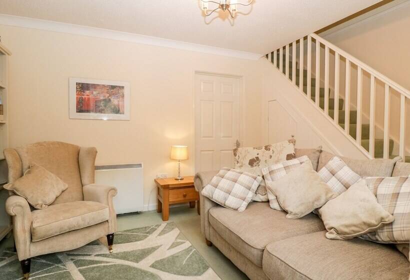 5 Wye Rapid Cottages