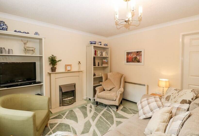 5 Wye Rapid Cottages