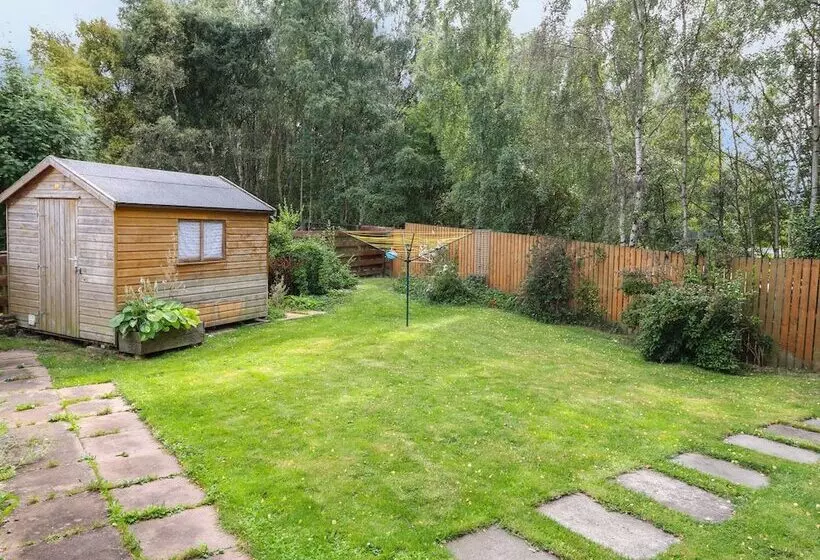 79 Corrour Road