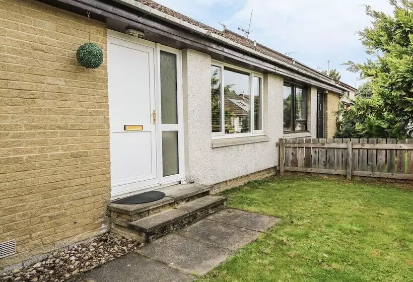 79 Corrour Road