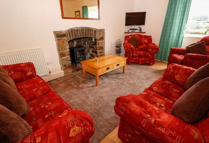 Buckinghams Leary Farm Cottage