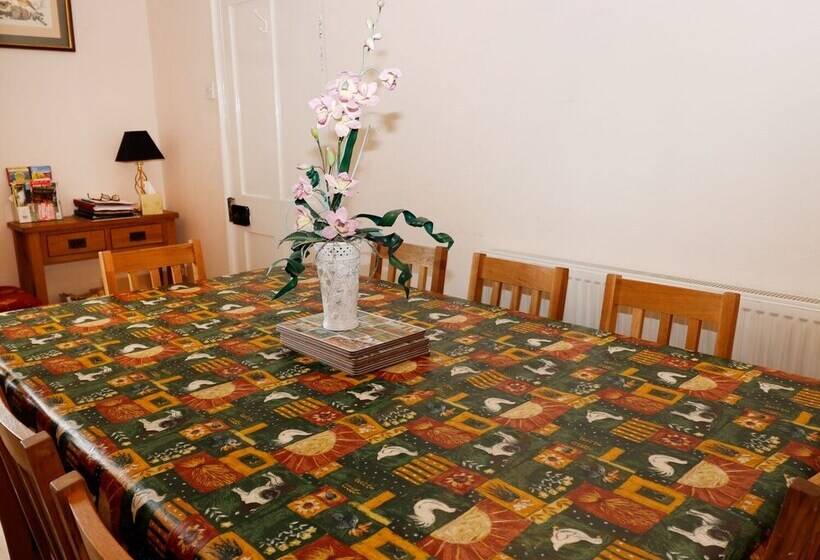 Buckinghams Leary Farm Cottage