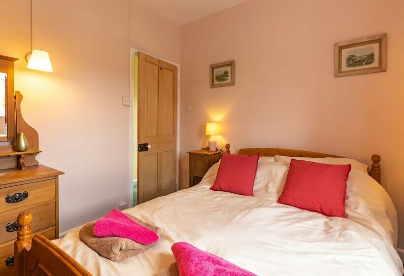 Eudon Burnell Cottage