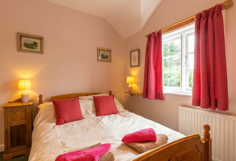 Eudon Burnell Cottage