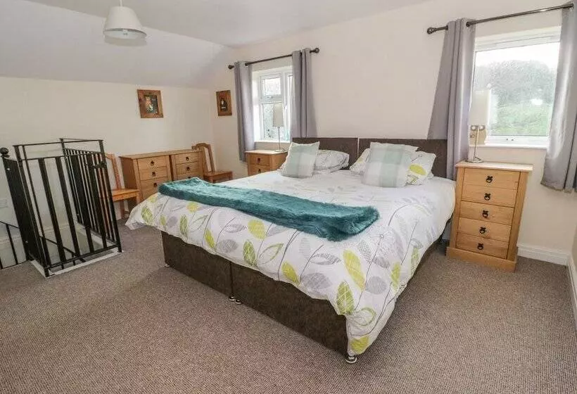 Glan Y Gors Cottage