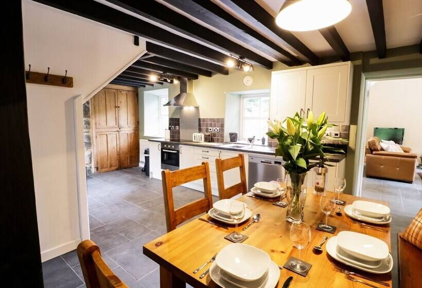 Hen Gelligemlyn   The Annexe