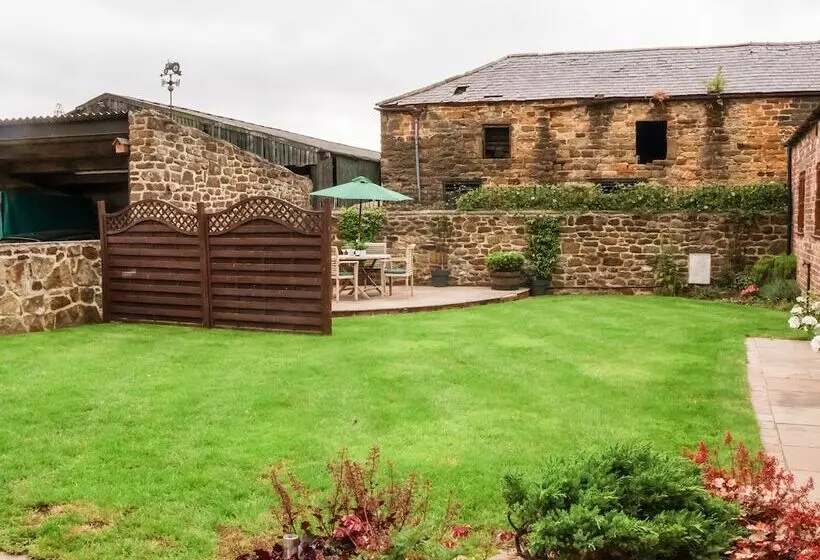 Mistal Cottage