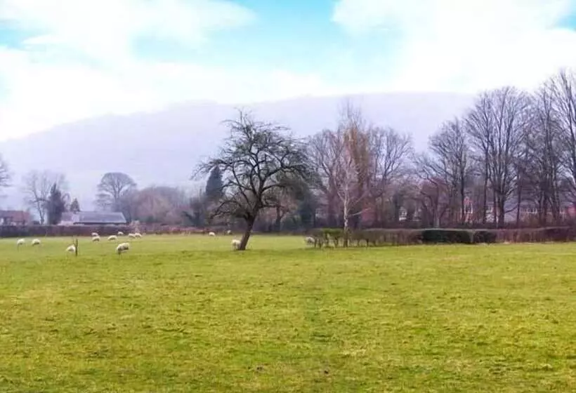 Riverside Barn