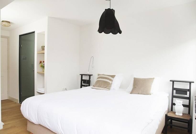 هاستل Hello I M Local