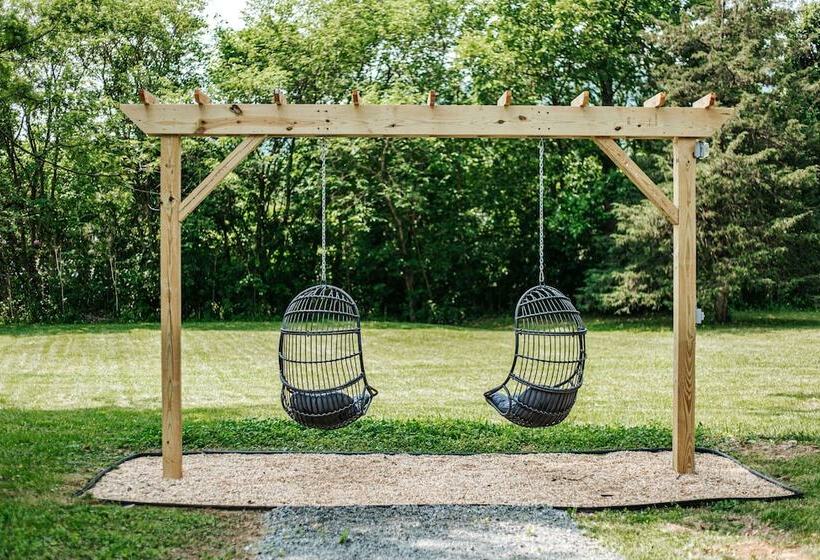 ベッドアンドブレックファースト Afton Mountain Inn