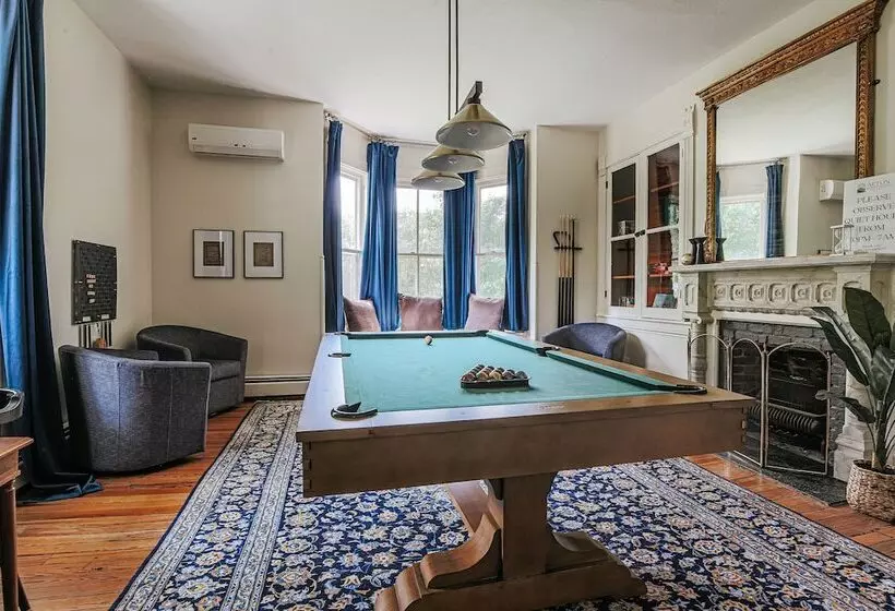 Aamiaismajoitus (B&B) Afton Mountain Inn