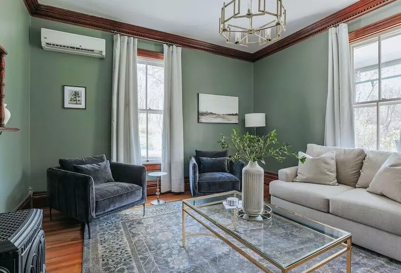 Aamiaismajoitus (B&B) Afton Mountain Inn