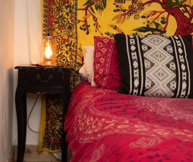 مبيت وإفطار Driftwood Beach House