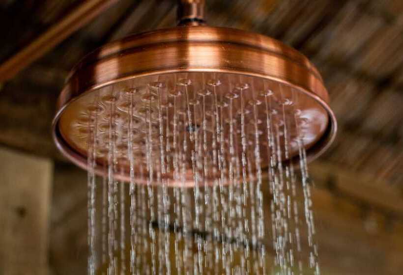 مبيت وإفطار Driftwood Beach House